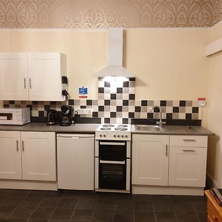 Appletorre House Holiday Flats - Pet Friendly And Private Parking Torquay Exterior photo