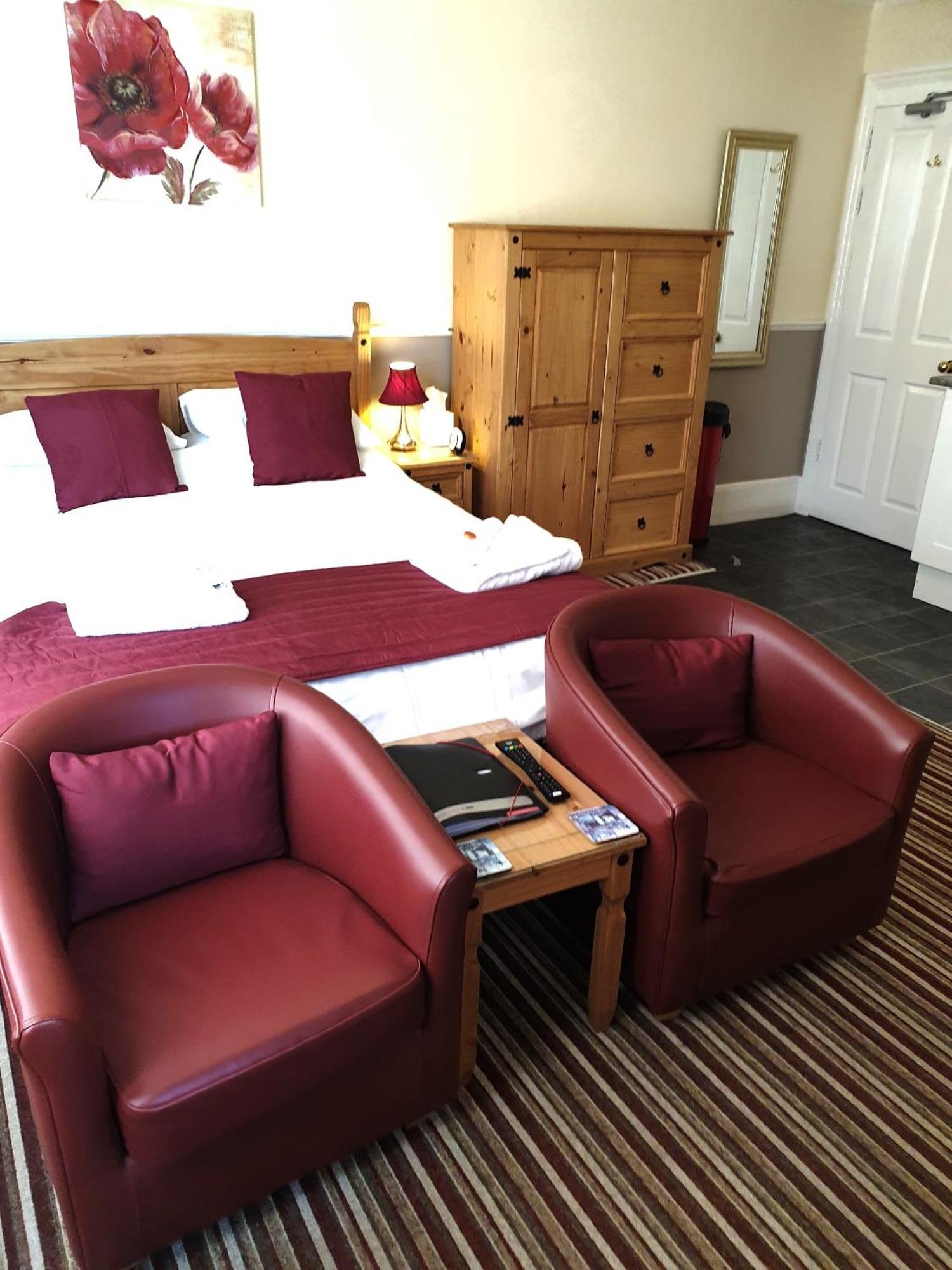 Appletorre House Holiday Flats - Pet Friendly And Private Parking Torquay Exterior photo