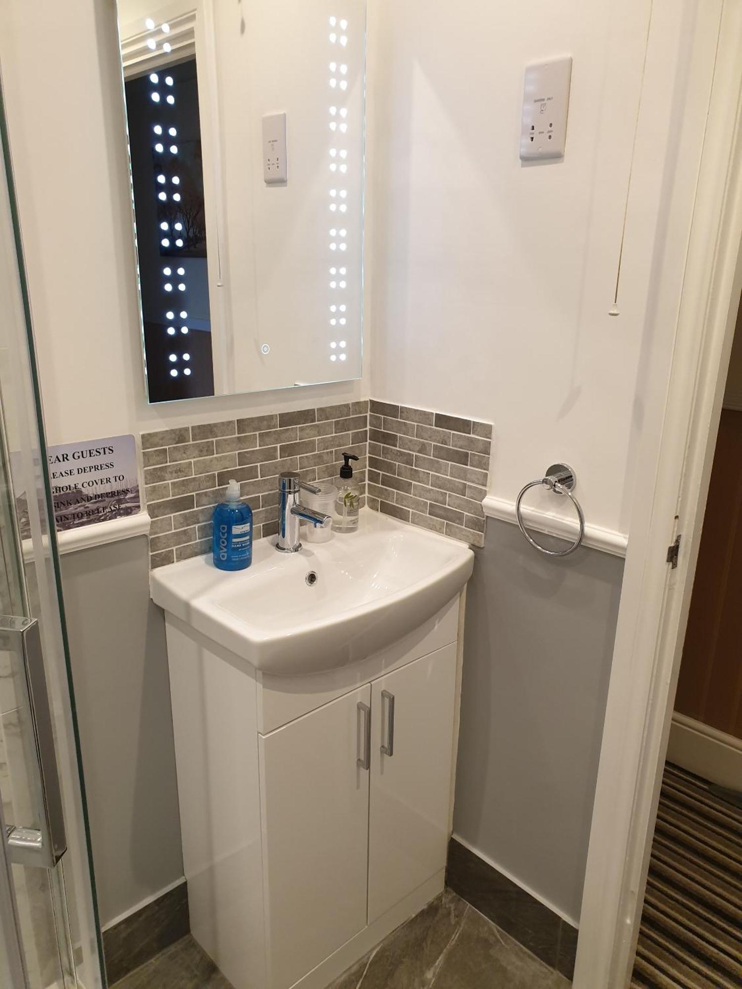 Appletorre House Holiday Flats - Pet Friendly And Private Parking Torquay Room photo