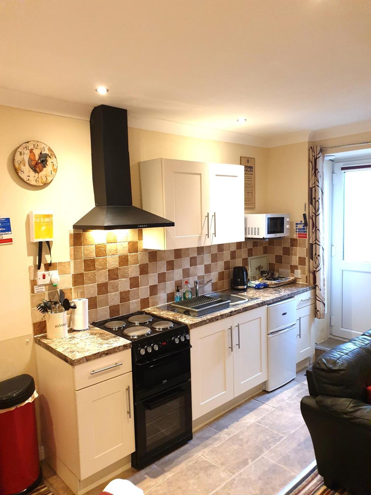 Appletorre House Holiday Flats - Pet Friendly And Private Parking Torquay Room photo